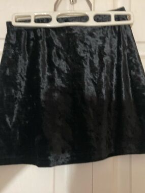 Black Velvet A-Line Skirt - Classic Women's Skirt S